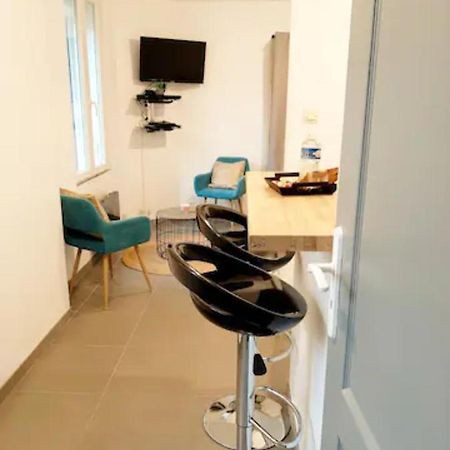 Le Petit Charmeur, Parking, Wifi, Gare Apartment Flers  Exterior foto