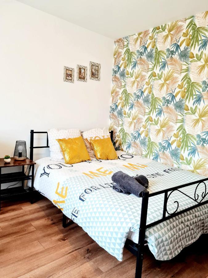 Le Petit Charmeur, Parking, Wifi, Gare Apartment Flers  Exterior foto