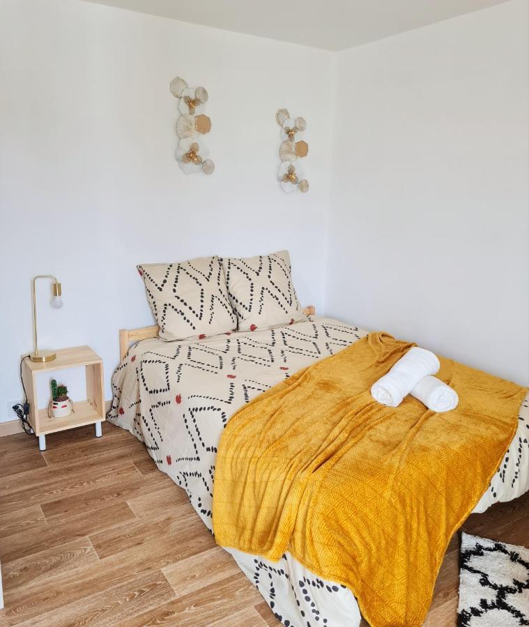 Le Petit Charmeur, Parking, Wifi, Gare Apartment Flers  Exterior foto